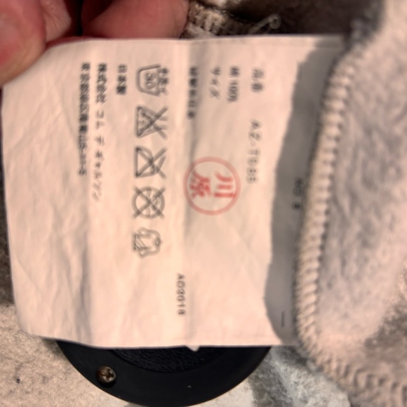 COMME DES GARCONS PLAY Sz S Hoodie with Heart Patch and Decals at Back Zipper - Picture 12 of 12